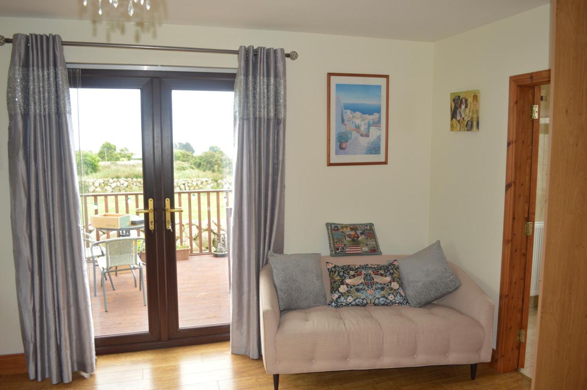 Carrick Cove Self Contained Accomodation With Private Decking Annalong Екстериор снимка